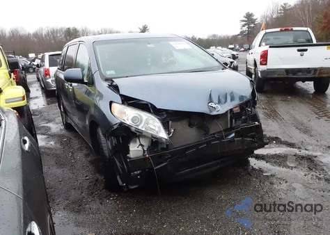 2015 Toyota Sienna Xle 8 Passenger from USA, damaged, VIN 5TDYK3DC2FS628909